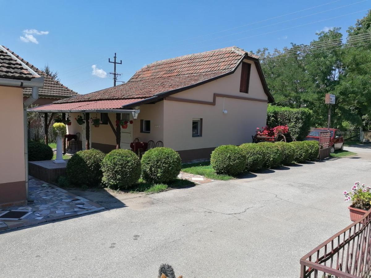 Hacijenda Mali Raj Apartment Palic Exterior photo