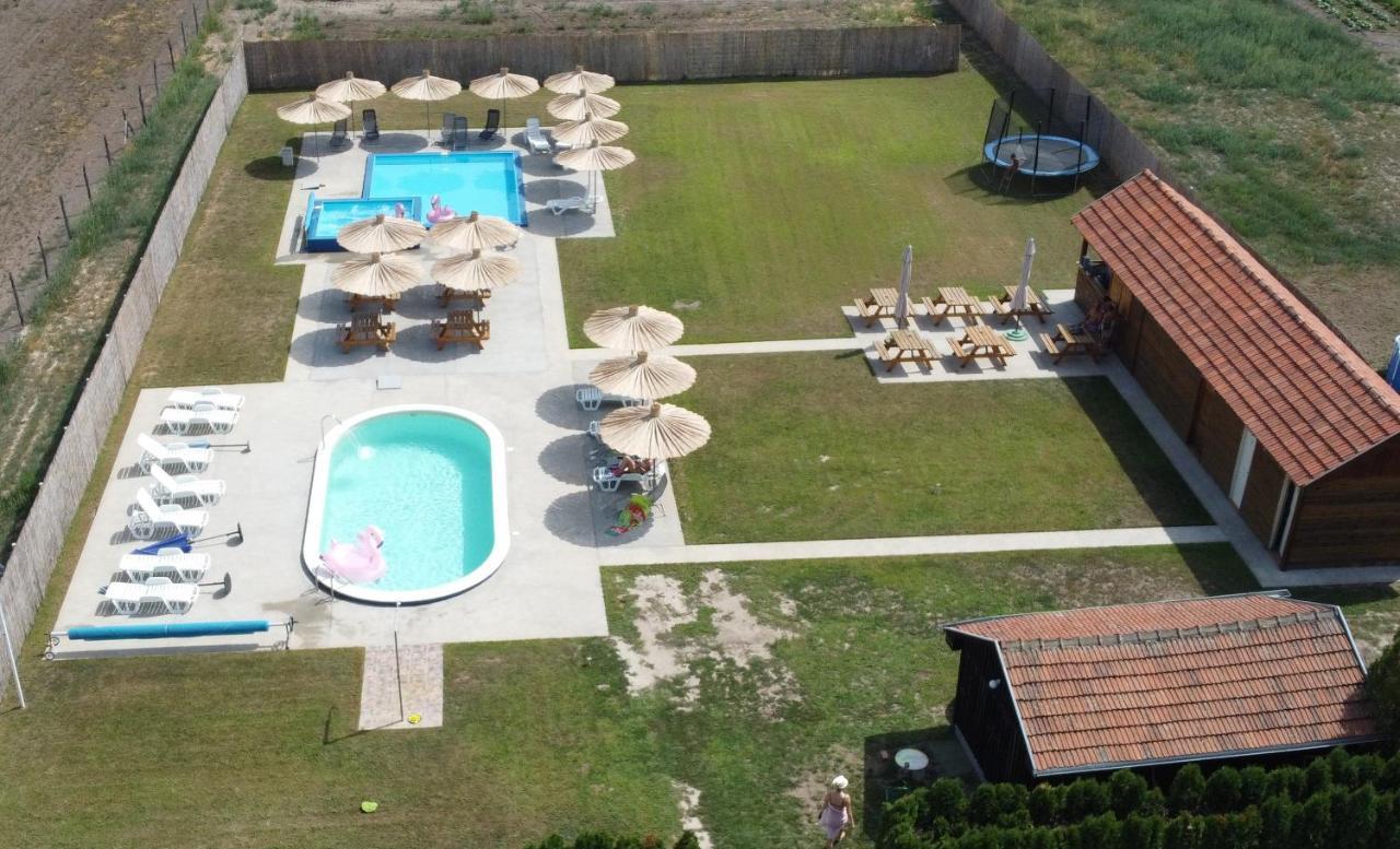 Hacijenda Mali Raj Apartment Palic Exterior photo